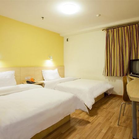 7Days Inn Dongguan Nan Chen Екстер'єр фото