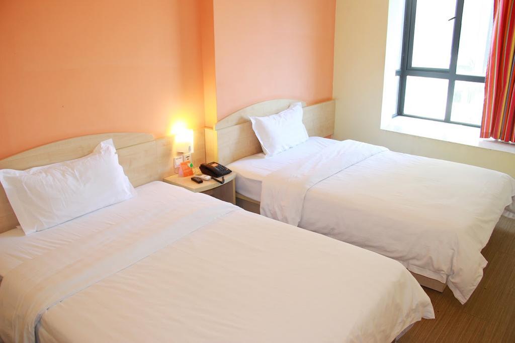 7Days Inn Dongguan Nan Chen Екстер'єр фото