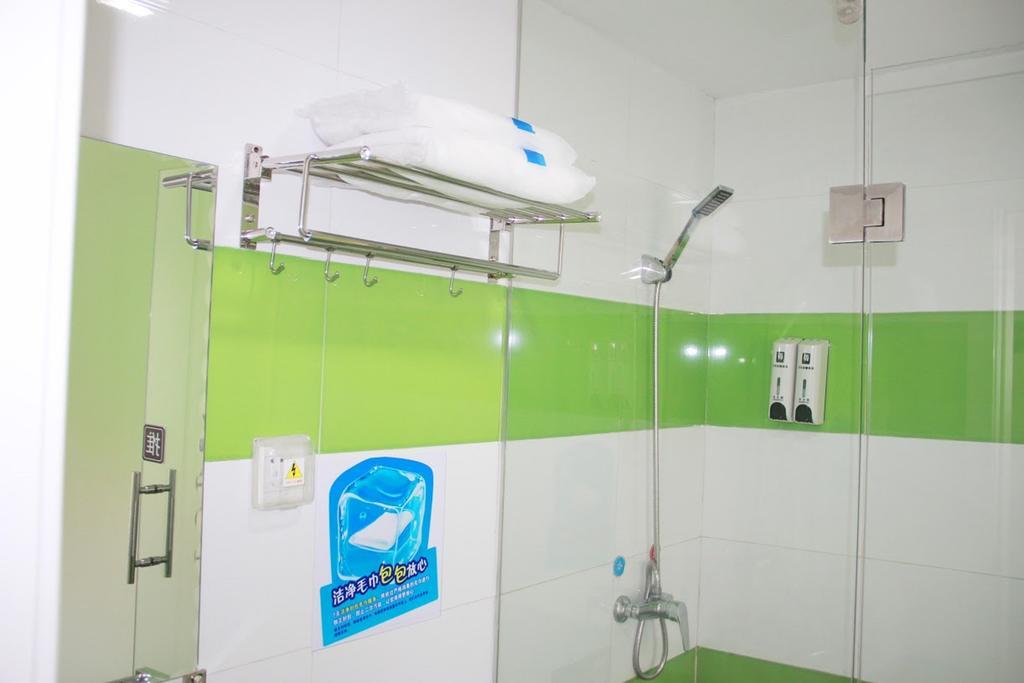 7Days Inn Dongguan Nan Chen Екстер'єр фото